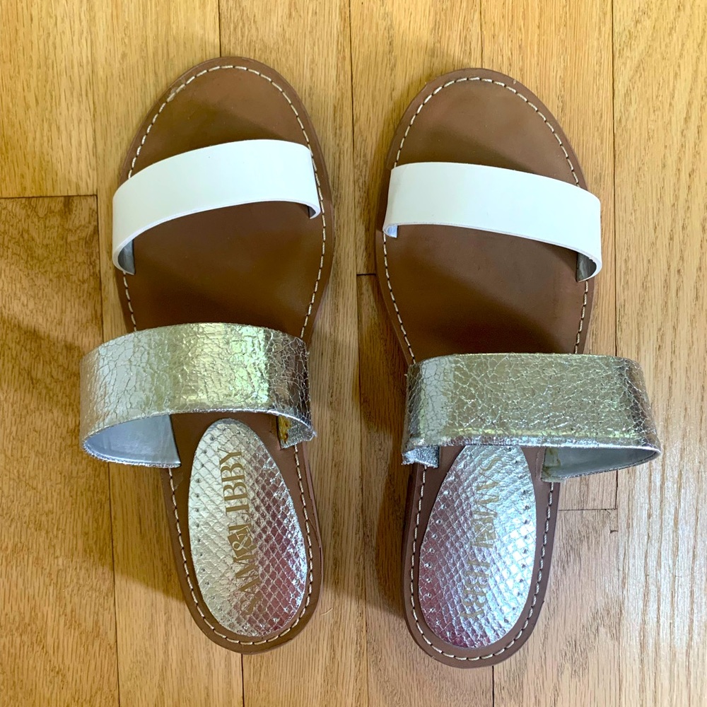 White and Silver Sam & Libby Sandals ☀️